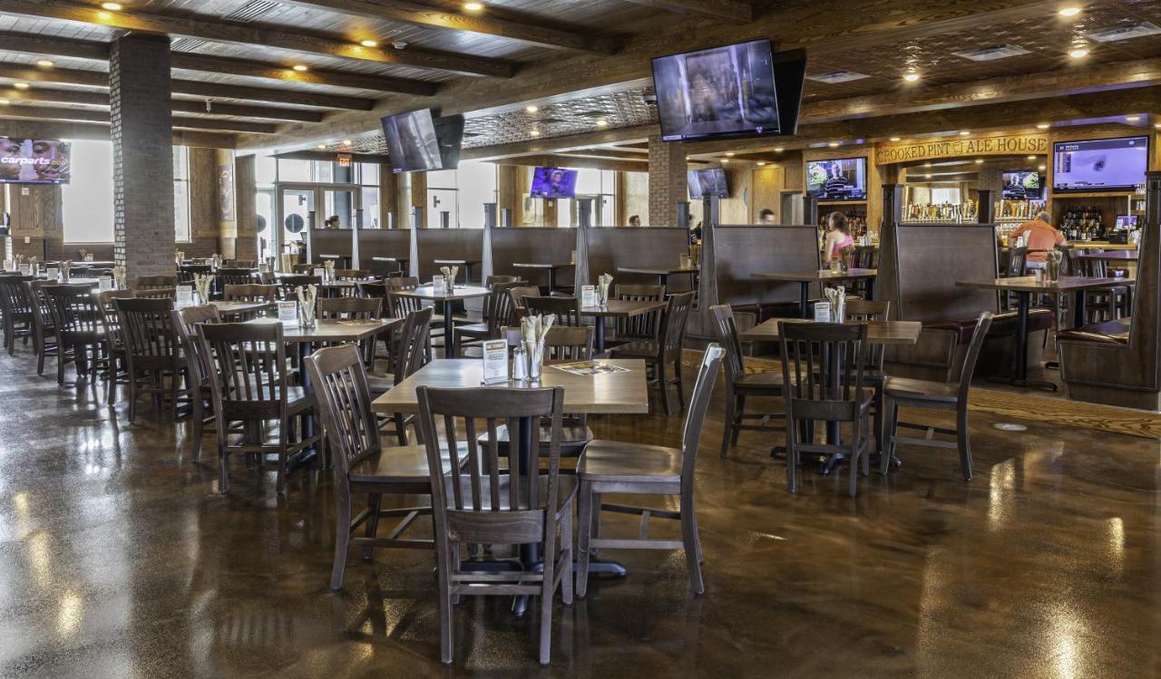 Holiday Inn Glendale - Stadium & Ent Dist By Ihg Exterior photo