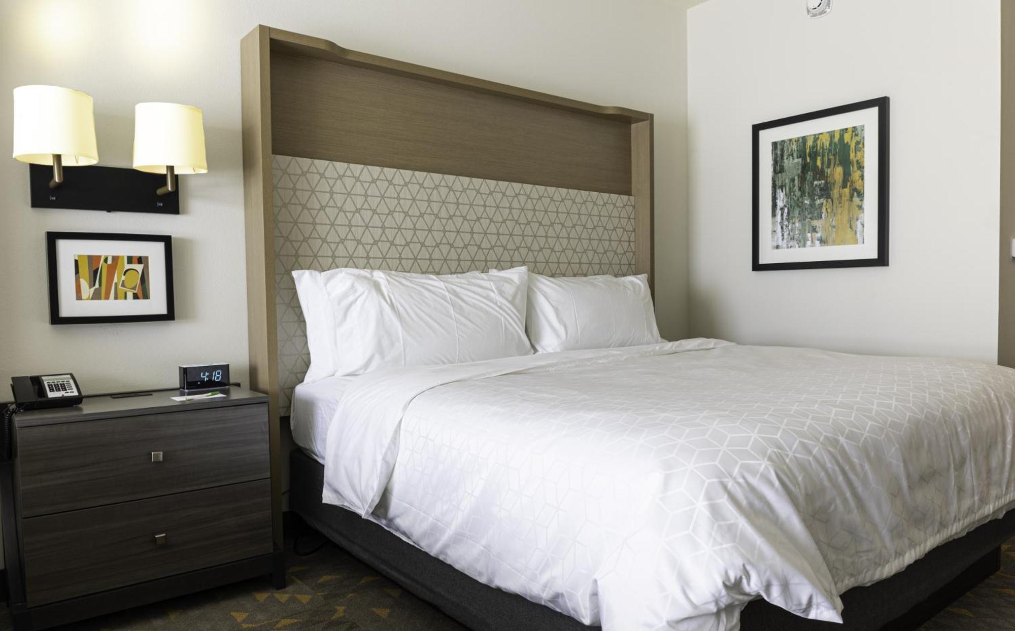 Holiday Inn Glendale - Stadium & Ent Dist By Ihg Exterior photo